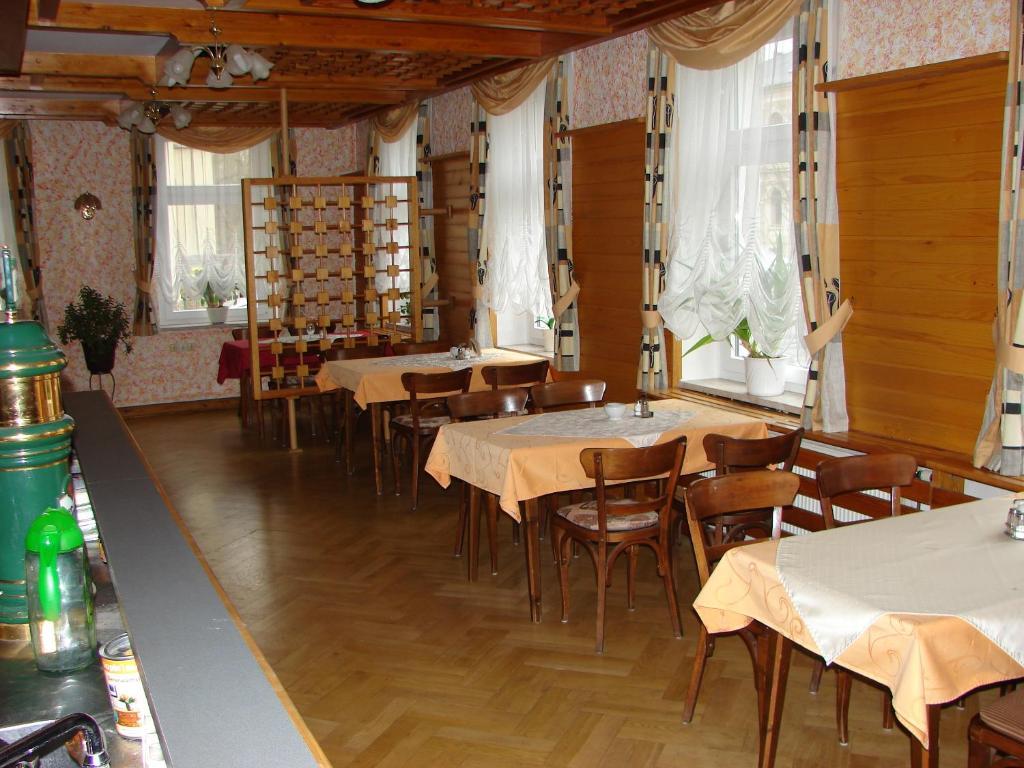 رايشنباخ إم فوغتلاند Hotel-Restaurant-Adler المظهر الخارجي الصورة